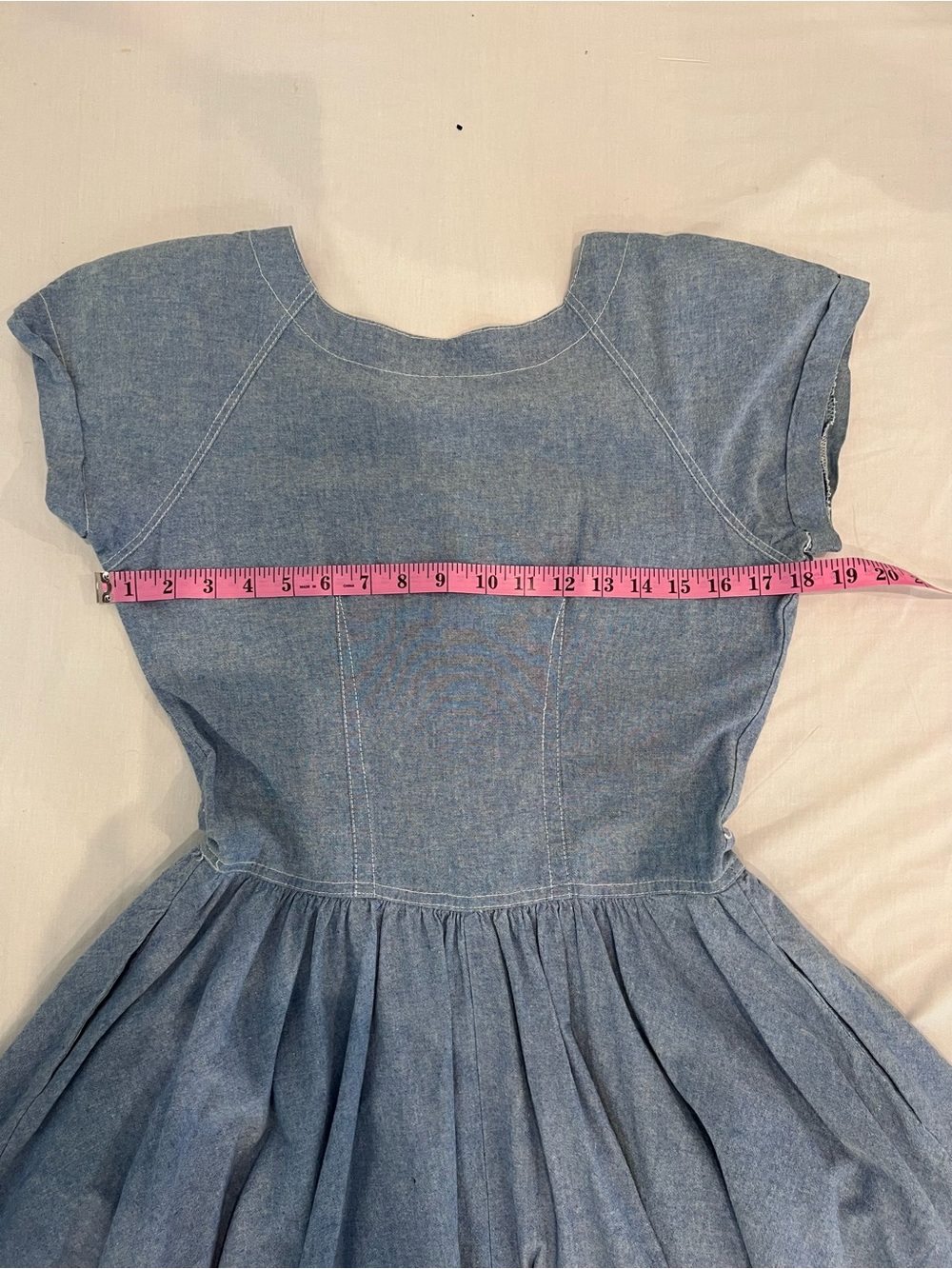 1970s Vintage -style denim fit-and-flare midi dress - Picture 4 of 6